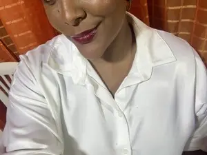 Free Live Porn with Dianabrownn - Myfreecams