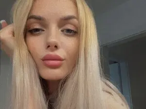 Sex Cam with SkinnyNatty - Myfreecams