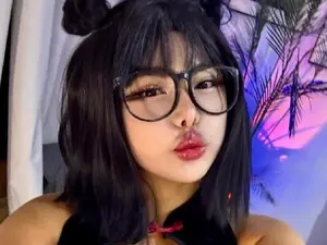 Sex Chat with Veronikahil - Myfreecams