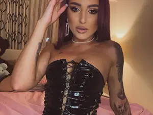 Best live sex cam show with ViralBeauty - Myfreecams