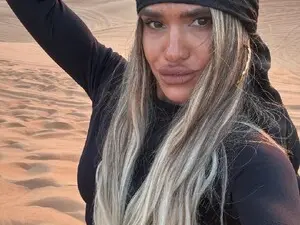 Nude Webcam with InnaSense - Myfreecams