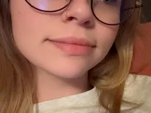 Nude Webcam with SweetSinme - Myfreecams