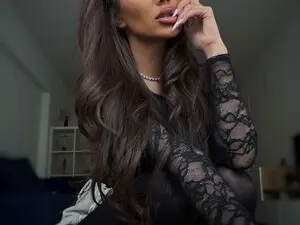 Sex Chat with ZenyaNoir - Myfreecams
