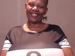 Sex Chat with Bustykelly50H - Myfreecams