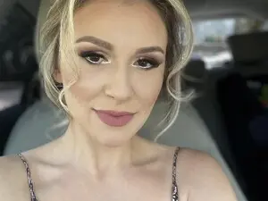 Adult Webcams with HairyKittty - Myfreecams