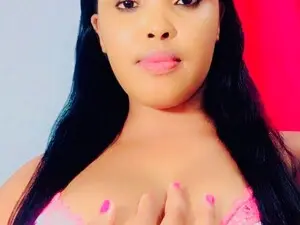 Nude Webcam with DivineBooty93 - Myfreecams