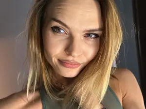 Live Sex with AllEyesOnM - Myfreecams