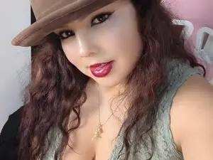 Adult Webcam with HannaRose - Myfreecams