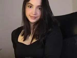 Nude Webcam with SOFIREINA - Myfreecams