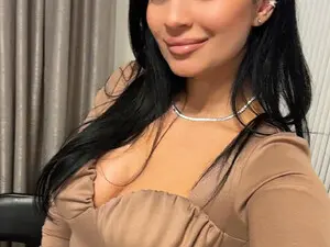 Nude Webcam with Adellejaan - Myfreecams