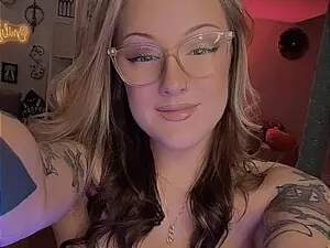 Best Webcam with EmilyTokes - Myfreecams