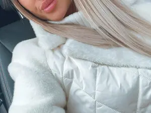 Free Porn Cam with Amelia_evanse - Myfreecams