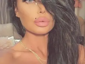 Live Sex with Morrenna - Myfreecams