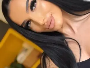 Porn chat with Ayabelle from myfreecams on pornchatting.com