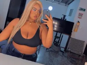 Adult Video Chat with Niicol_Jenner - Myfreecams