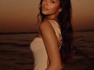 Live Sex with Calyselen - Myfreecams