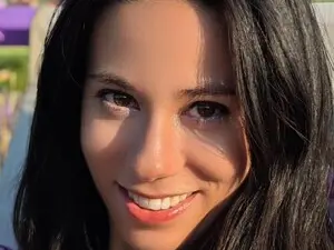 Adult Video Chat with RoselynMoon - Myfreecams