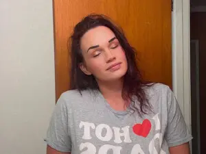 Live Porn with Maggsjane - Myfreecams