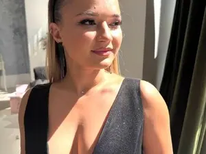 Private Sex Chat with HoneyBunnyy - Myfreecams