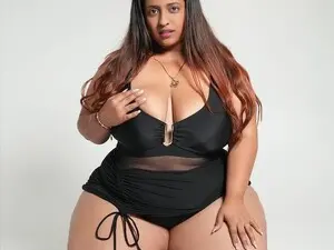 Live Sex with Penelope_Ru - Myfreecams