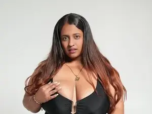 Watch Live Sex Cams with Penelope_Ru - Myfreecams