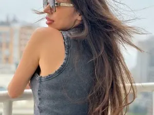 Nude Webcam with Mika_Gold - Myfreecams