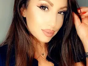 Nude Webcam with Neytirii - Myfreecams