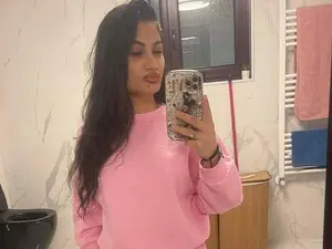 Free Live Porn with Rebecka_sweet - Myfreecams
