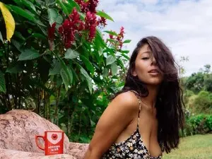 Adult Video Chat with Mariacamilaa1 - Myfreecams