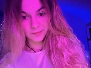 Free Porn Cam with Missi_More - Myfreecams