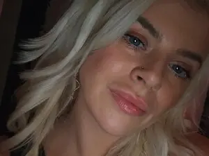 Live Sex with teresaaaa - Myfreecams
