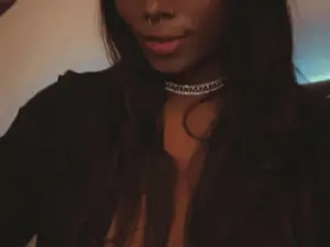 Live Sex Cam with LaylaAriana - Myfreecams