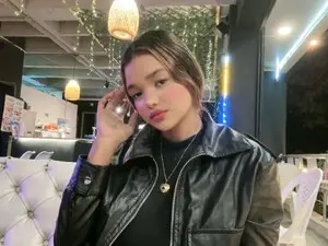 Sex Cam with Tinny_Annie - Myfreecams