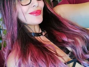 Sex Cam with CARMENVILLA1 - Myfreecams