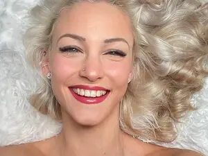 Adult Webcam with Pretty_Choice - Myfreecams