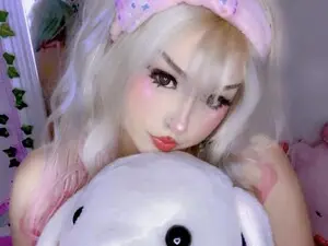 Private Sex Chat with MilkyyyBunny - Myfreecams