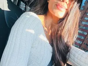 Live Porn with angie_mcqueen - Myfreecams