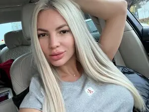 Adult Video Chat with NayraDream - Myfreecams
