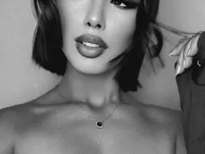 Best Webcam with Lya_roberts - Myfreecams