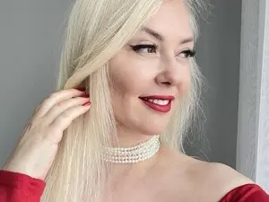 Nude Webcam with Enarisse - Myfreecams