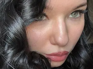 Live Sex Cam with CheshireX - Myfreecams