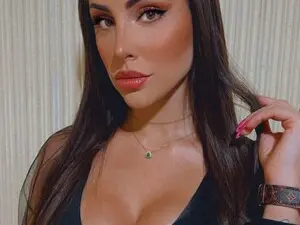 Watch Live Sex Cams with LisElla - Myfreecams