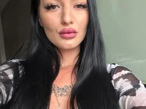 Private Sex Chat with Arianatattoos - Myfreecams