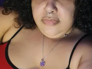 Live Porn with Xlatinastar - Myfreecams