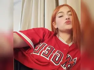 Live Sex with malice_sweet - Myfreecams