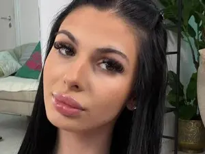 Free Porn Cam with Moon_Shard - Myfreecams