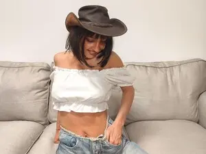 Best Webcam with Perlaa - Myfreecams