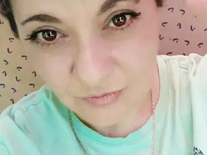 Live Sex with Roze4Lady - Myfreecams