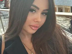 Free Live Porn with AryaTemptress - Myfreecams