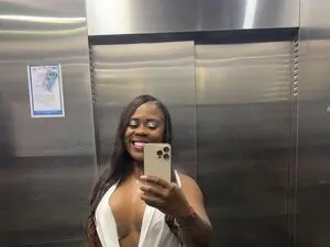 Nude Webcam with AfroBombShell - Myfreecams